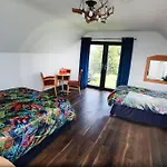 Luxury 6 Bedroom Spiddal Villa, Jacuzzi, Balcony * Galway