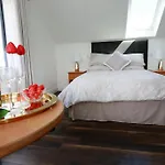 Luxury 6 Bedroom Spiddal Villa, Jacuzzi, Balcony Villa Galway