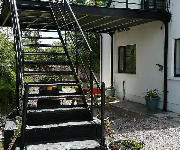 Luxury 6 Bedroom Spiddal Villa, Jacuzzi, Balcony * Голуэй