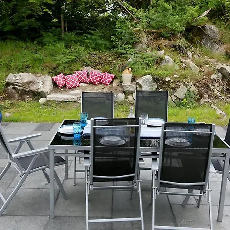 Luxury 6 Bedroom Spiddal Villa, Jacuzzi, Balcony Villa Galway