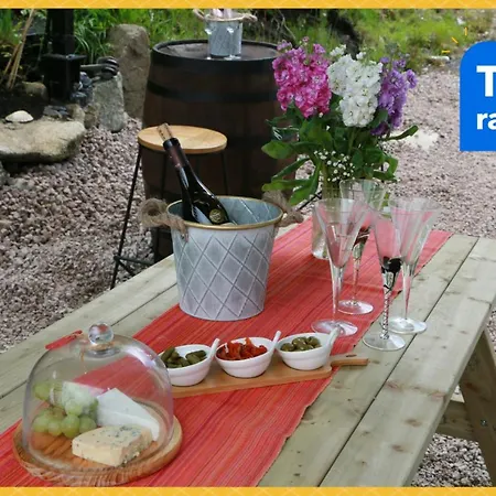 Luxury 6 Bedroom Spiddal Villa, Jacuzzi, Balcony